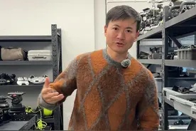 当我在王心凌演唱会拿出这套杂牌各位霸总又该如何应对 #王心凌 #王心凌回应“霸总画质” #霸总 #摄影器材 #摄影