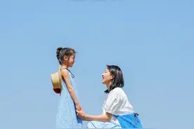 亲子照怎么办？9️⃣个通用拍照姿势学起来 #摄影 #拍照 #拍照技巧 #拍照姿势不重样 #拍照姿势视频封面