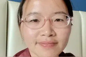 🎬 低保审查揭秘：查存款还是流水？  🤔 低保审查，都查啥？存款？流水？别急，90后村干部小马给你说明白！  📝 一般只看存款余额，户籍、收入和财产才是关键。流水？除非特殊情况，比如抽查或举报。  😮 月入3000就超标？一家五口怎么活？低保只为保吃饭，重病患者怎么办？  ❤️ 村干部小马有话说：遇坎坷，我尽帮！重病重残，能申则申！  #低保审查 #银行存款 #流水查询 #民政工作 #村干部日常视频封面