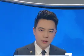 6岁女孩过马路被撞身亡竟是因为同时绿灯？ 在生命安全面前，不能有任何侥幸心理！#6岁女孩过马路时被罐车碾压身亡#大v说视频封面