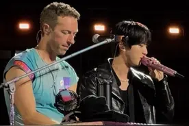 昨天coldplay演唱会上的新鲜珍珍！！#bts #金硕珍 #追星日常 #coldplay视频封面