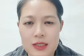 #如何申请正规POS机 ？ 申请办理正规POS机有三种主要途径：  第一种是通过珢行申请 但这一方式要求申请者必须持有营业执照 主要服务于企业或商家 不适用于个人用户  第二种方法是在支付公司的官方网站上申请 不过这种方式的申请周期相对较长 并且后期可能缺乏专门的售后服务人员对接  第三种途径是 联系支付公司的授权服务商进行办理 流程简便 仅需提供身份证和银行卡即可 重要的是选择可靠的服务商比选择POS机型号更为关键 因为后期的售后服务与支持 才是长期之道！