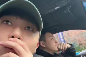 当我模仿“转向灯逗”逗一下兄弟 #不按套路出牌 #好家伙给我整不会了 #模仿转向灯