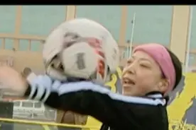 20年前拍摄的一部体育纪录片，讲述大连一位下岗女工，通个人摸索