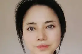 #张伟丽vs子弹姐  张伟丽 vs 子弹姐正式官宣，8月29日， UFC 官方消息称，张伟丽将升重挑战舍甫琴科，两人将在纽约麦迪逊广场花园争夺 UFC 女子蝇量级，女子格斗世纪之战正式敲定@DOU+小助手 @抖音小助手