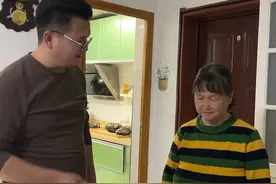 它就是号称家用蔬菜“显微镜”的紫光灯#蔬菜残留检测 #荧光剂检测笔 #紫光灯视频封面