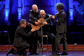 四人弹一把吉他-Billie Jean #乐器演奏 #吉他#指弹 #指弹吉他