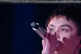 #英雄 小李这波中国风什么水平？？？ #中国说唱巅峰对决 #活死人 #李毅杰PISSY视频封面