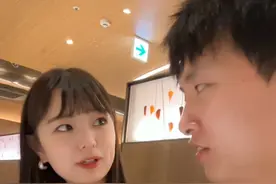 这次来东京玩让麻琴长见识 了，中国文化博大精深，以后慢慢教她，没想到她还是@小蔡在东京 粉丝，真是缘分视频封面