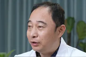 如果身边有人突然倒地，我该怎么办？#健康守护计划 #医学科普 #希望能帮到有需要的人 #印象最深的门诊故事 #健康科普视频封面
