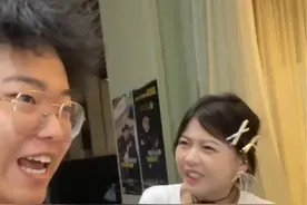 哥押的不是韵，是我躁动的心#情侣日常 #恋爱脑王