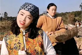 #湖北大鼓 #湖北大鼓张明智 一代鼓王张老师已离我们而去，湖北大鼓是湖北人的骄傲，我们要一代一代传承下去 #湖北大鼓越听越好听#百听不厌视频封面