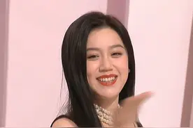 有点显成熟，还好有酒窝 #气场全开 #女人味 #相亲视频封面