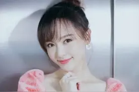 穷小伙决心跟高傲的富家女友分手，女友却怀恨在心对他百般刁难视频封面