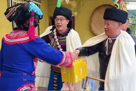 几年未见•亲家母老了、、、祝所有彝族同胞•库史木撒•孜莫格尼！#拜个抖音年视频封面