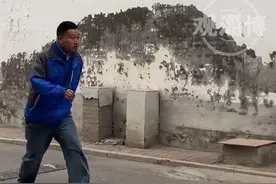 #八步赶蝉 火爆全网，最高时速达30公里/小时，网友：速度堪比骑电动车。#八步赶蝉的步伐