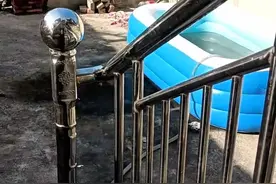 后奶奶故意把孙子锁在门外后续，孩子父亲发视频回应“围墙围起来，从此以后各走各路”视频封面