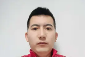 京鲁大战，赛后简单说三点。咬着裁判不放没意义，做出这种动作视频封面