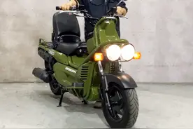 本田经典踏板PS250，质量稳定，经济省油，还有靠背