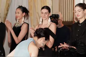 LIN STUDIO 琳工坊高定系列“芮”意大利秀场直击 纪录下每一个可以纪录的时光，送给自己，也分享给爱我的朋友。#设计师唐琳 #琳工坊 #明星设计师唐琳 #米兰时装周视频封面