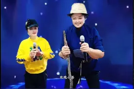 五岁祖孙组合演唱惊艳全场#京剧沙家浜#谁说京剧不抖音 @DOU+小助手