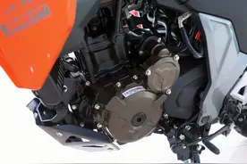 2023款铃木250旅行摩托，质量稳定，油耗低配ABS，颜值爆表视频封面