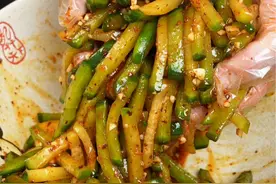 好吃的萝卜咸菜做法，太好吃了 #萝卜咸菜的制作方法 #挤水袋过滤网