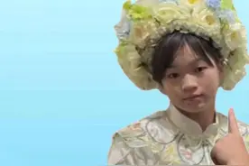 全红婵体验簪花解锁新造型，网友们都直呼太美了#全红婵 #全红婵国庆节又回家带娃了 #人物故事 #正能量