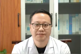100秒教你鉴别正常衰老和老年痴呆 #阿尔兹海默症 #老年痴呆视频封面