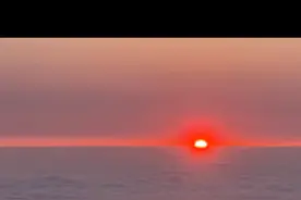 沉浸式泰山玉皇顶观日出全过程！该是有多幸运！云海日出全看到了