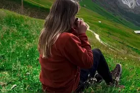 一首清新古朴的印第安音乐，忧郁的笛声有着穿透灵魂的旋律，来自昔日文明悲凉呐喊！总有一份苍凉在渐行渐远中回望…#纯音乐