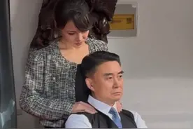 “规矩是我定的”#追捕行动#拍戏现场 #徐光宇