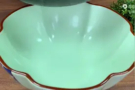 肉丸子汤好吃有诀窍，教你饭店不外传做法，鲜嫩多汁不油腻