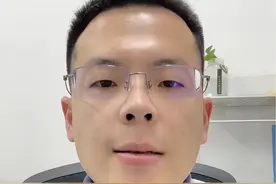 大腿两侧起小疙瘩，越抓越痒怎么办？#dou来说健康 #医学科普 #股癣 #每天跟我涨知识