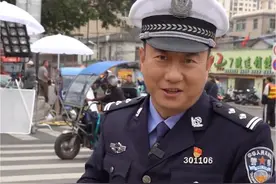 《谭谈交通》谭sir出演电影，再穿警服扮演曾经的自己，宣传交通安全视频封面