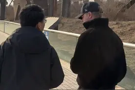 唐山是我去过中国第60座城市，说实话被震撼到了#灯影凝华中国年 #神奇中国 #2025唐山南湖春节灯会 #来唐山旅行遇见美好生活视频封面