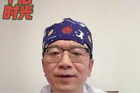 #女性睡到早上腰疼的原因和缓解方法？#硬核健康科普行动视频封面