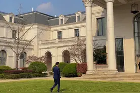 全网曝光  上海董事长2亿庄园别墅，的人罚你三年内住进来。#三宝大宅 #华洲君庭 #檀宫 #上海豪宅 #世茂佘山庄园