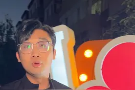 太原最火的小吃街现在就是这里了吧？ 今天带大家老军营逛逛！这可是我从小长大的地方，没想到长大以后快成景区了…#山西 #国庆假期的打开方式 #疯求了哇