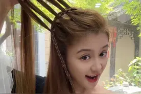 刘海披肩发 有刘海没刘海的都能扎，一分钟快速出门发型，