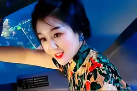 最美女机长带你去旅行#美女机长 #坐飞机去旅行 #云层上的风景 #剪映视频制作视频封面