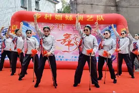 高陵村坝坝舞演出现场视频《江南SD》幽默.搞笑.风趣视频封面