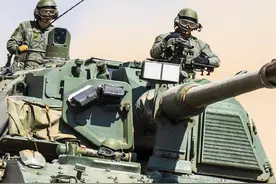 德国PzH2000自行火炮5发急速射#自行火炮#火力压制#火力覆盖#炮兵#坦克世界视频封面