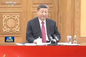 习近平同巴基斯坦总统扎尔达里会谈