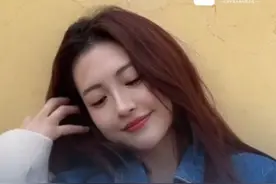 包文婧自曝产后情绪失控，闺蜜好意到家陪伴，却被无情怨怼。“其实我知道自己做得不对但我自己纠正不了。”#包文婧 #热点新闻事件 #产后情绪