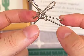 自制燕尾夹机械蟋蟀升级版，又软又弹跳的又远！#手工diy #自制玩具 #潮玩视频封面