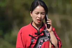 远嫁的女人，总是因为很多原因，不能陪伴在父母的身旁，时间如梭，常回家看看，不要留下遗憾。#我的乡村生活#乡村守护人#婆媳