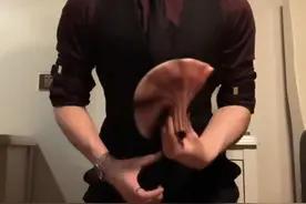 等的就是这时候#反差 #变装 #西装跪视频封面