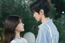 女孩终于和自己暗恋多年的男生在一起了#因为一个片段看了整部剧