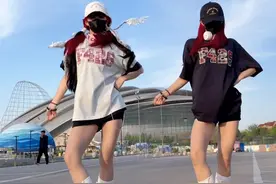 五一出去玩就跳这个吧！既简单又可爱#知世摇 #抖音潮流舞蹈地图 #跟你的姐妹一起拍
